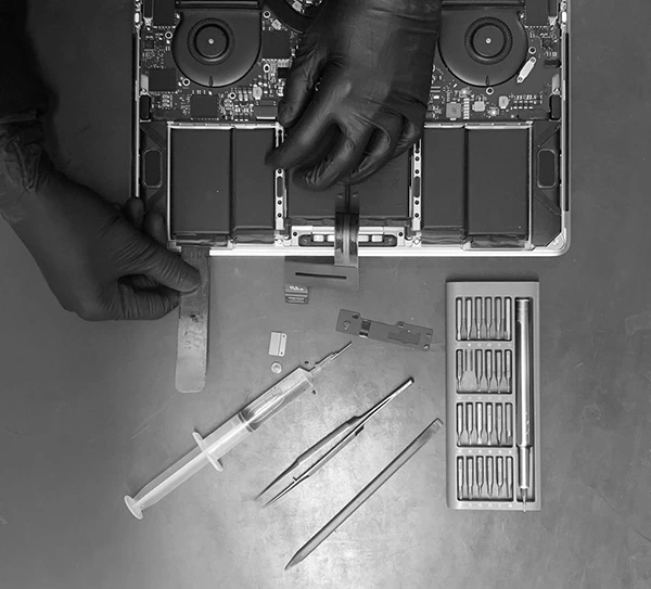 MacBook Pro Şarj Soketi Tamiri